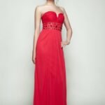 Vestido maxi rojo sin tirantes